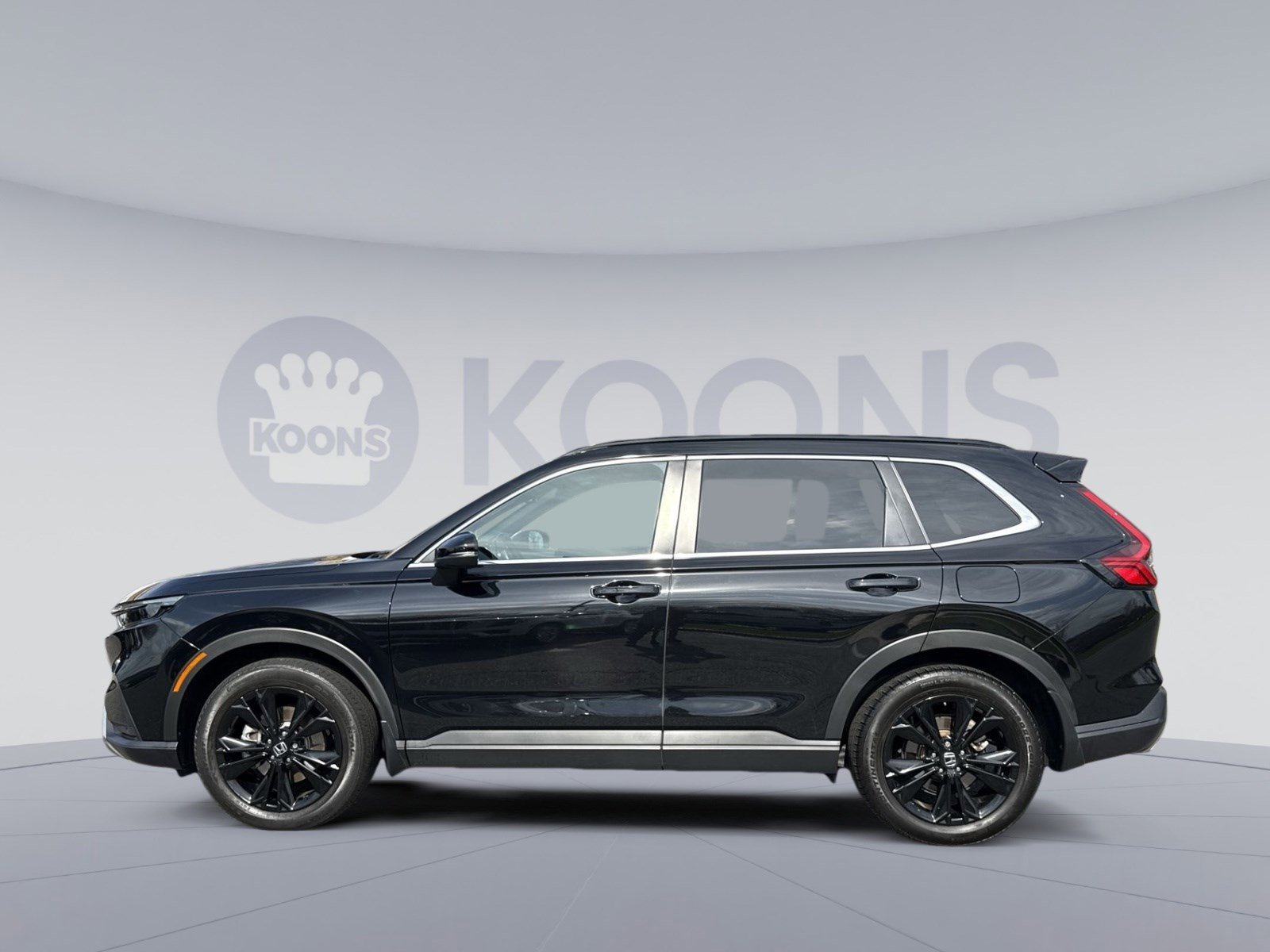 Used 2023 Honda CR-V Sport Touring image 2