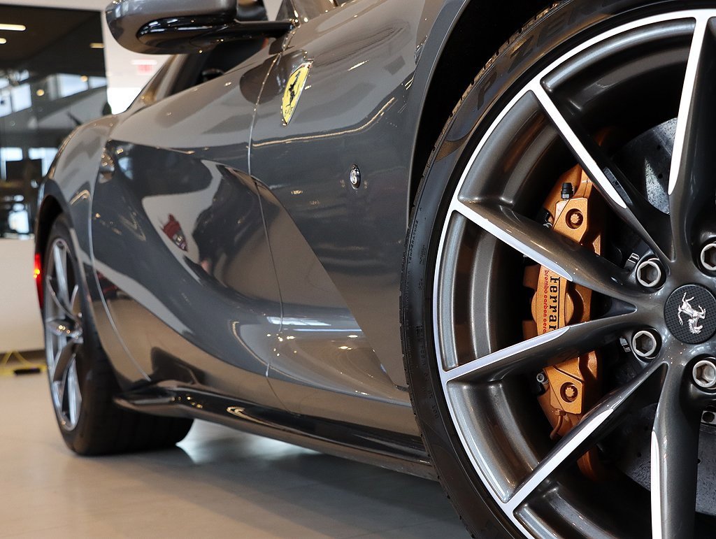 Certified 2021 Ferrari 812 GTS image 13