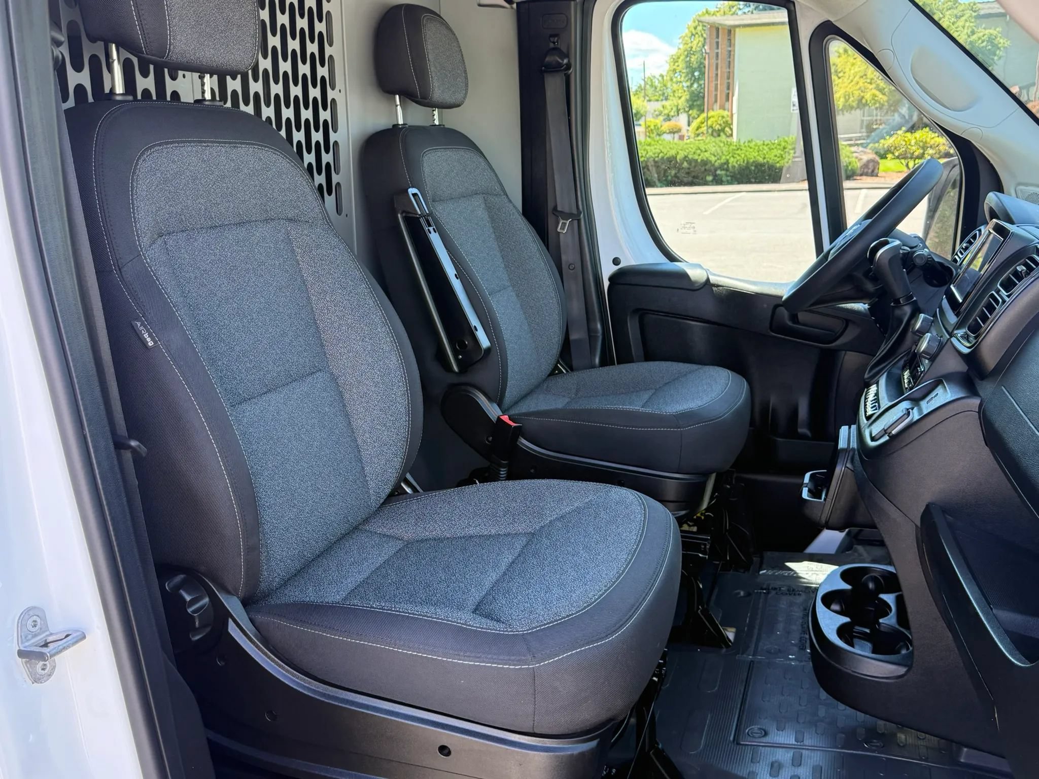 Used 2025 RAM ProMaster 2500 FWD image 15