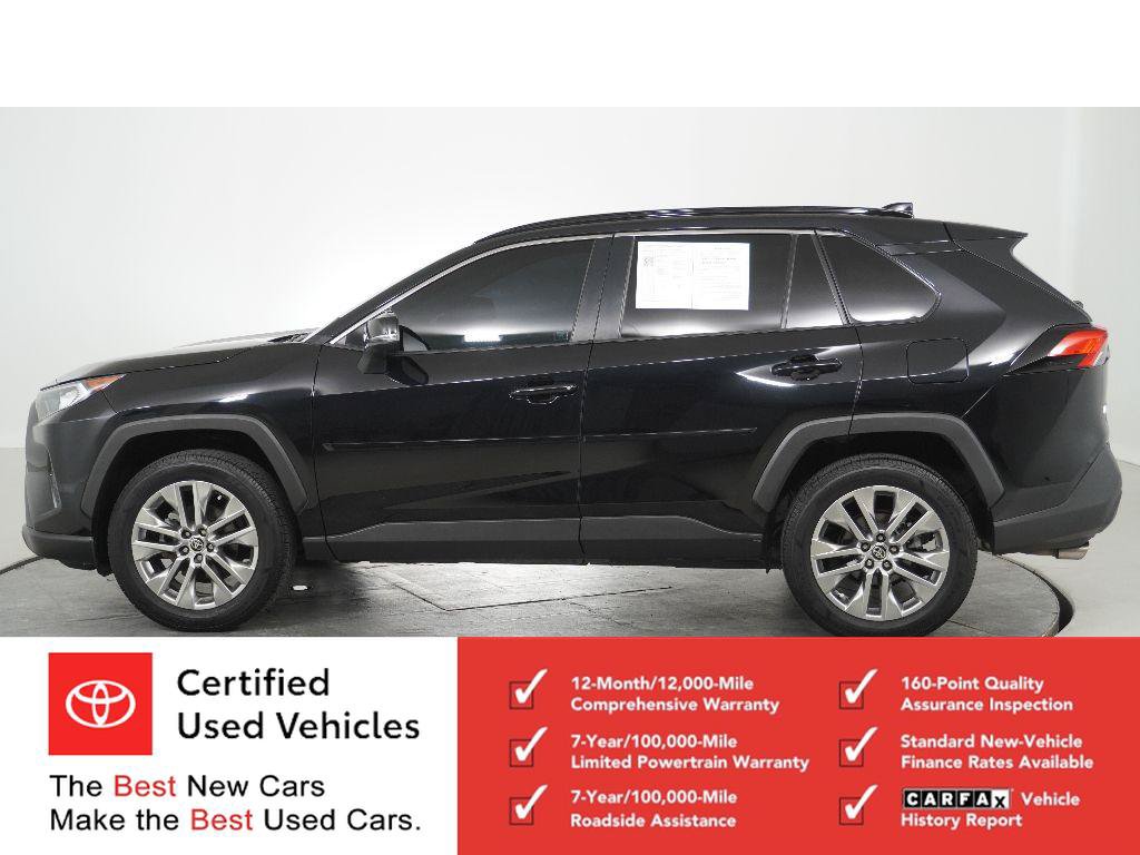 Used 2021 Toyota RAV4 XLE Premium FWD image 6
