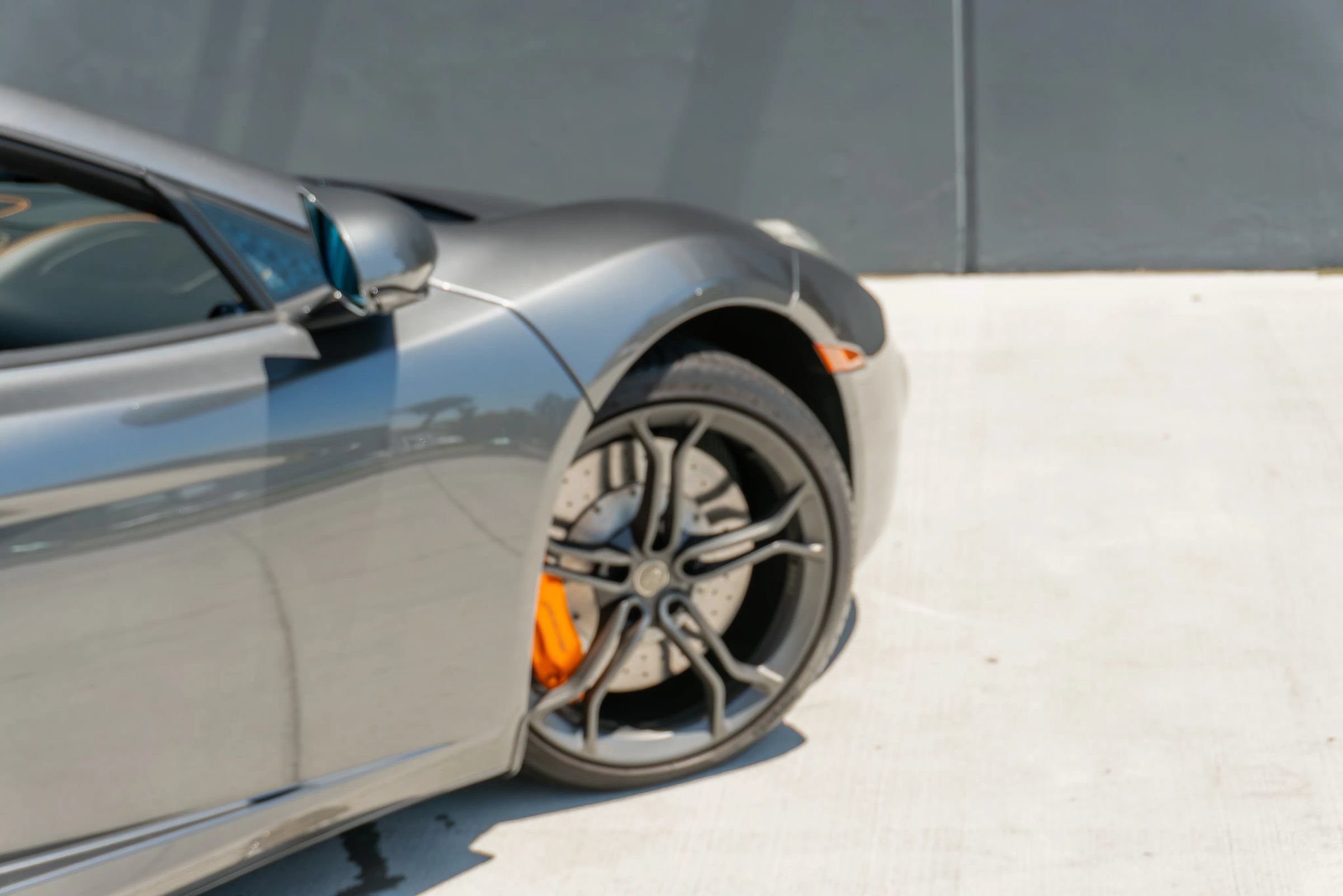 Used 2014 McLaren MP4-12C Spider RWD image 46