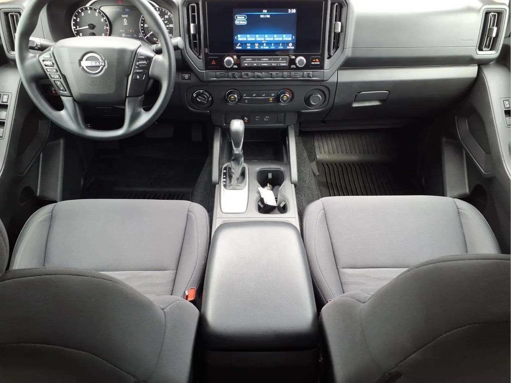 Used 2025 Nissan Frontier S w/ S Utility Package AWD/4WD image 10