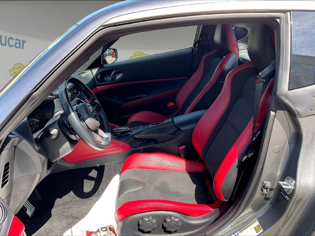 Used 2024 Nissan Z Performance w/ Floor Mat Package RWD image 10