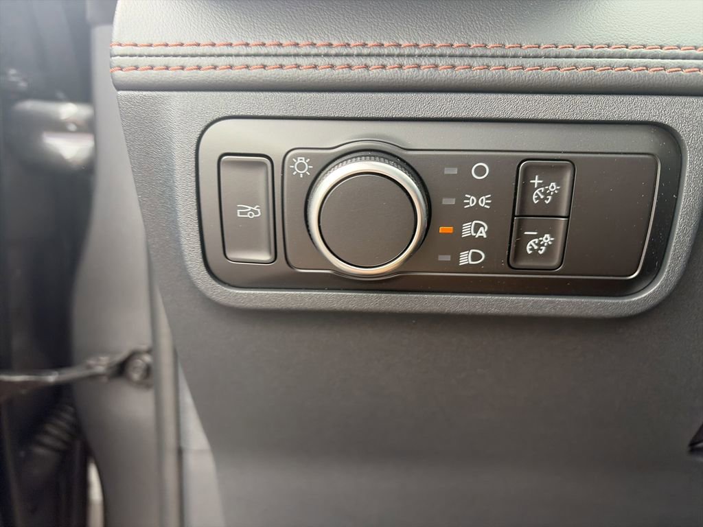 Used 2025 Ford Mustang Premium RWD image 18