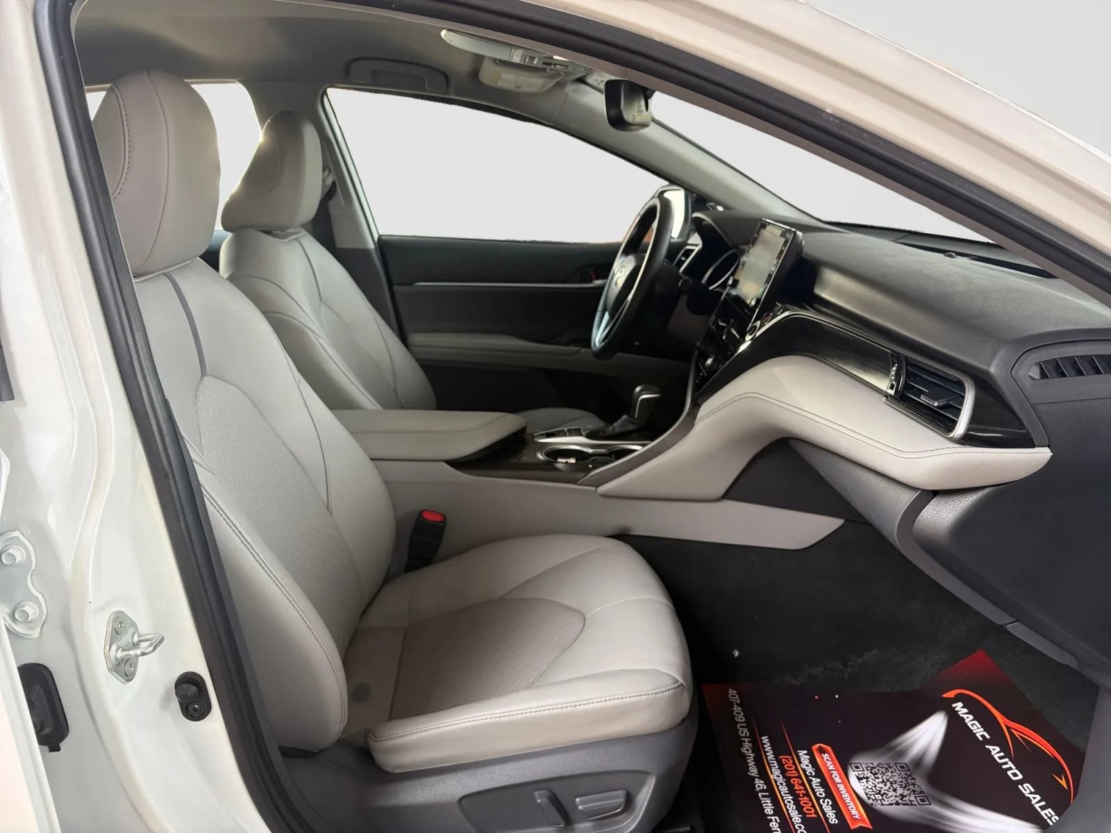 Used 2021 Toyota Camry XLE AWD/4WD image 21