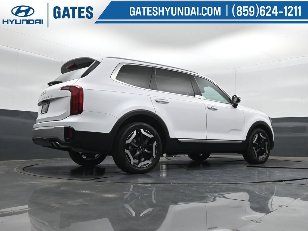 Used 2024 Kia Telluride S w/ S Sunroof Package FWD image 42
