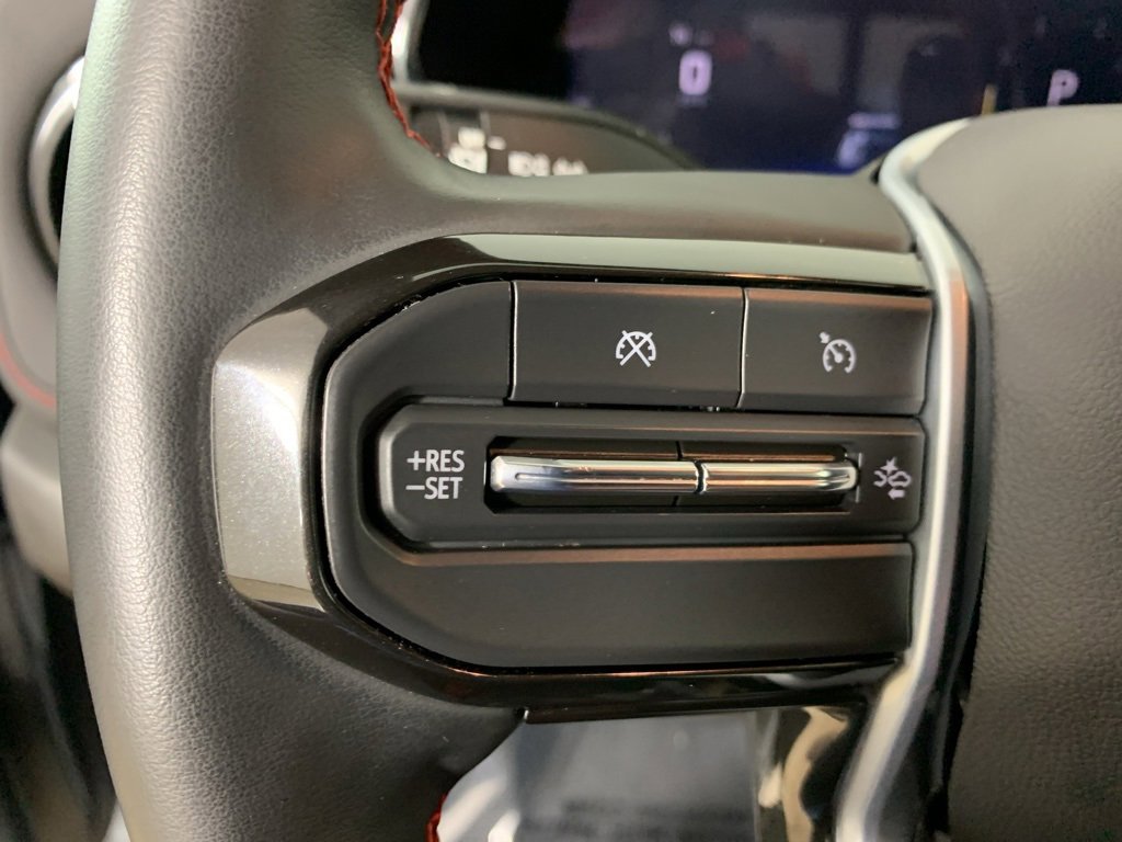 Used 2024 Chevrolet Colorado Z71 w/ Z71 Convenience Package 2 image 19