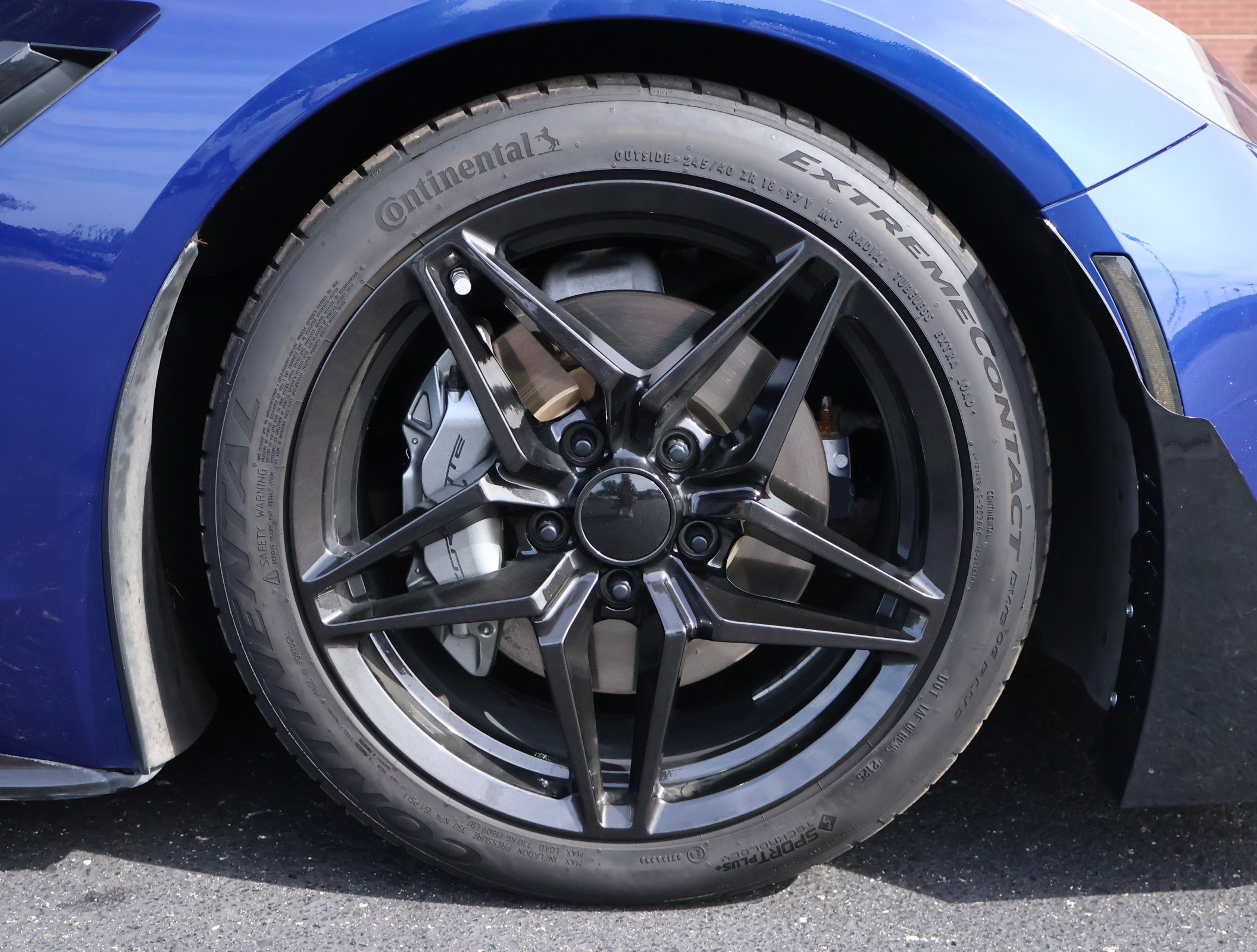 Used 2017 Chevrolet Corvette Stingray Coupe w/ 1LT RWD image 20