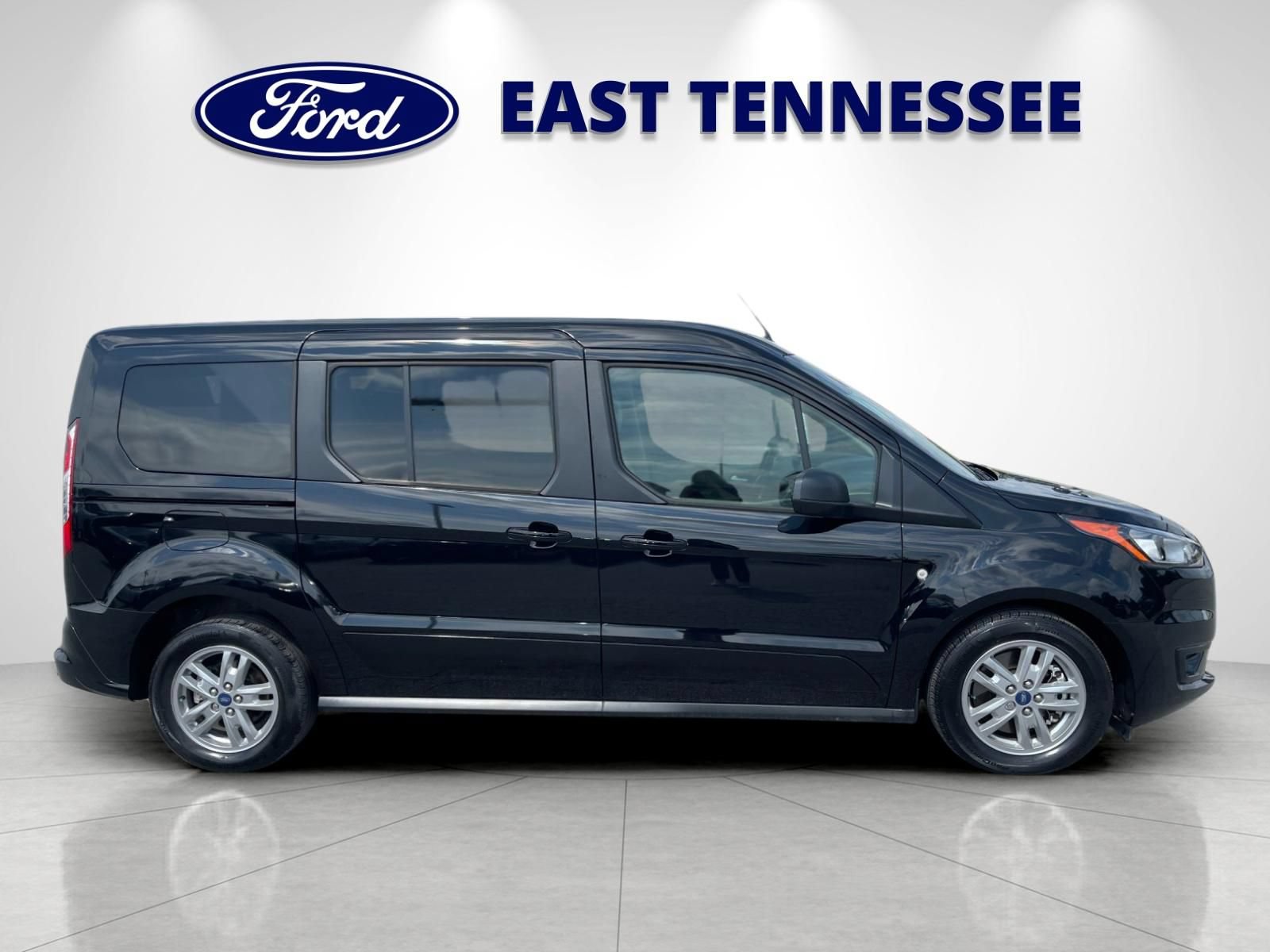 Used 2022 Ford Transit Connect XLT w/ Trailer Tow Package FWD image 2