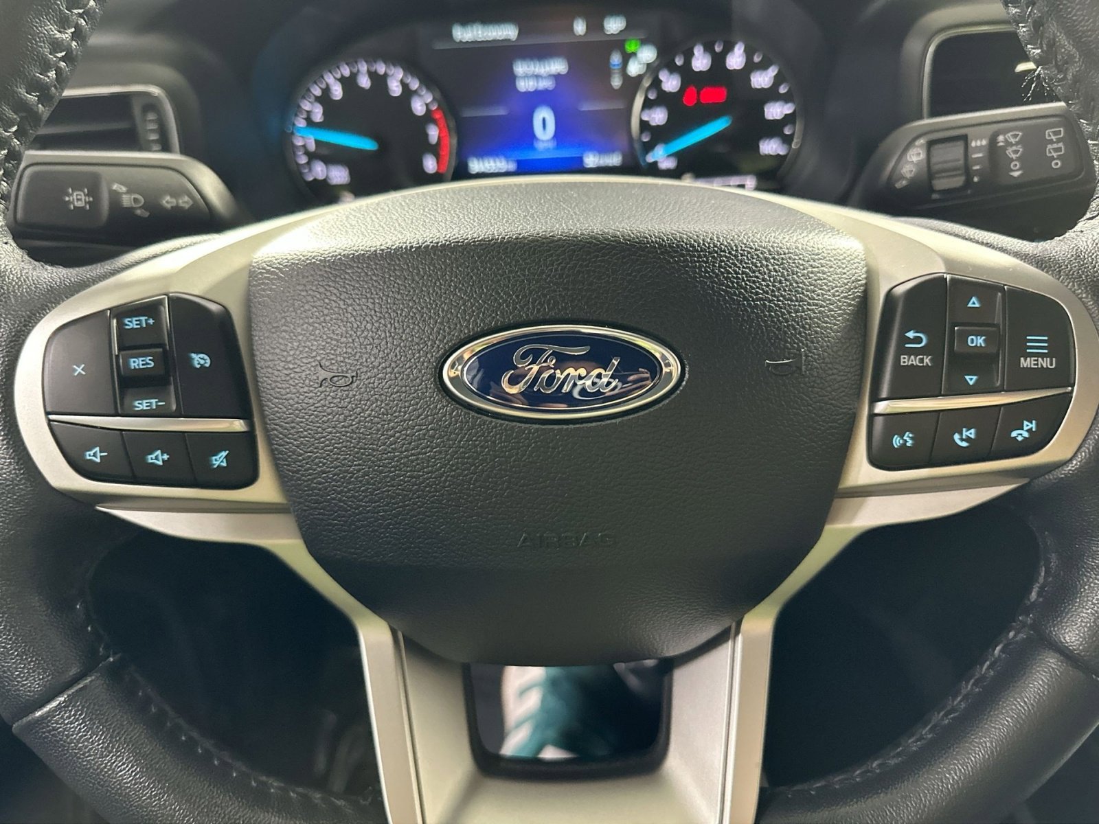 Used 2022 Ford Explorer XLT w/ Equipment Group 202A image 20