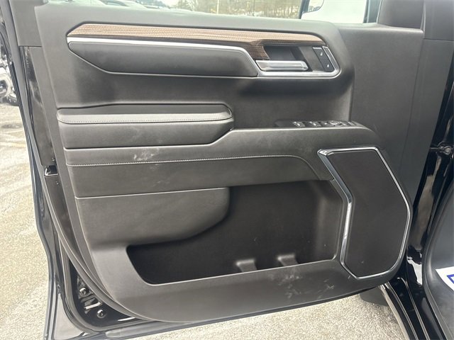 Used 2024 Chevrolet Silverado 1500 LT image 23