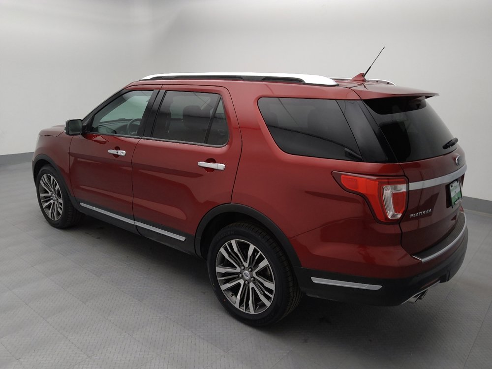 Used 2019 Ford Explorer Platinum image 3