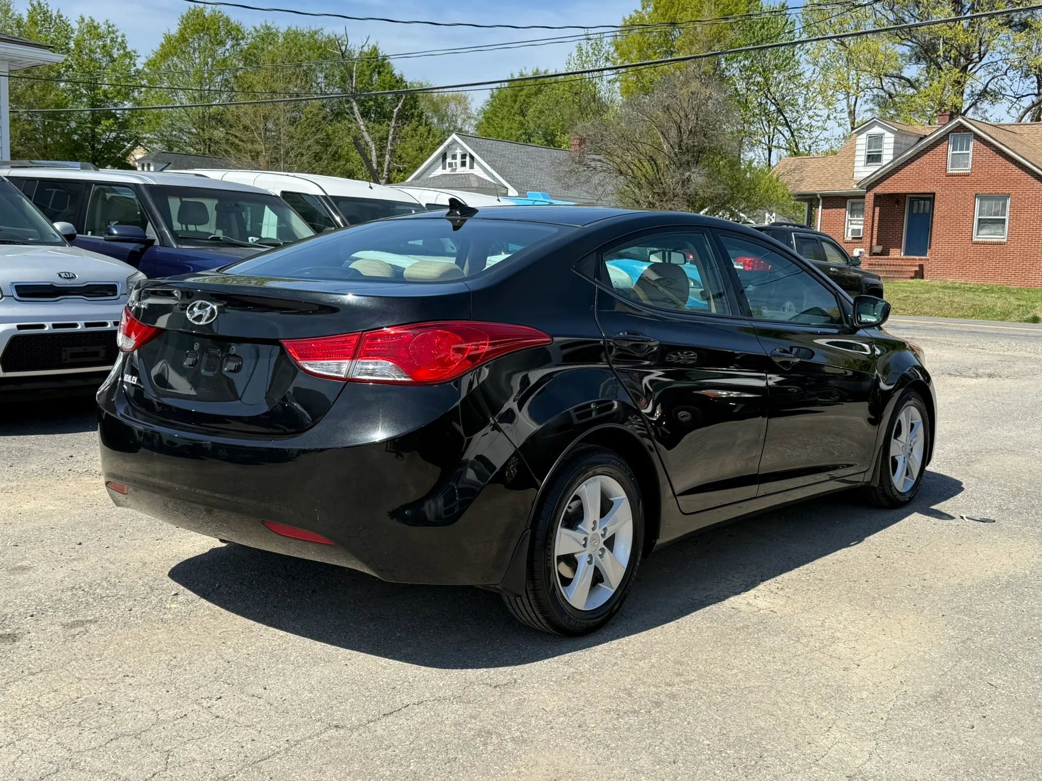 Used 2013 Hyundai Elantra GLS w/ Preferred Pkg FWD image 13