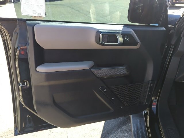 Used 2022 Ford Bronco Wildtrak image 16