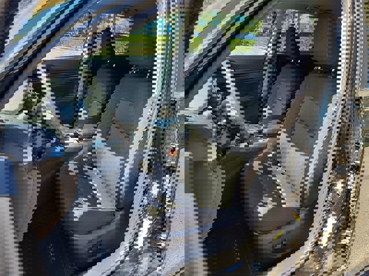 Used 2024 Nissan Altima 2.5 SV image 16