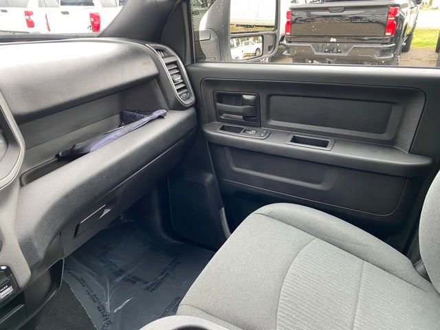 Used 2024 RAM 2500 Tradesman w/ Chrome Appearance Group image 14