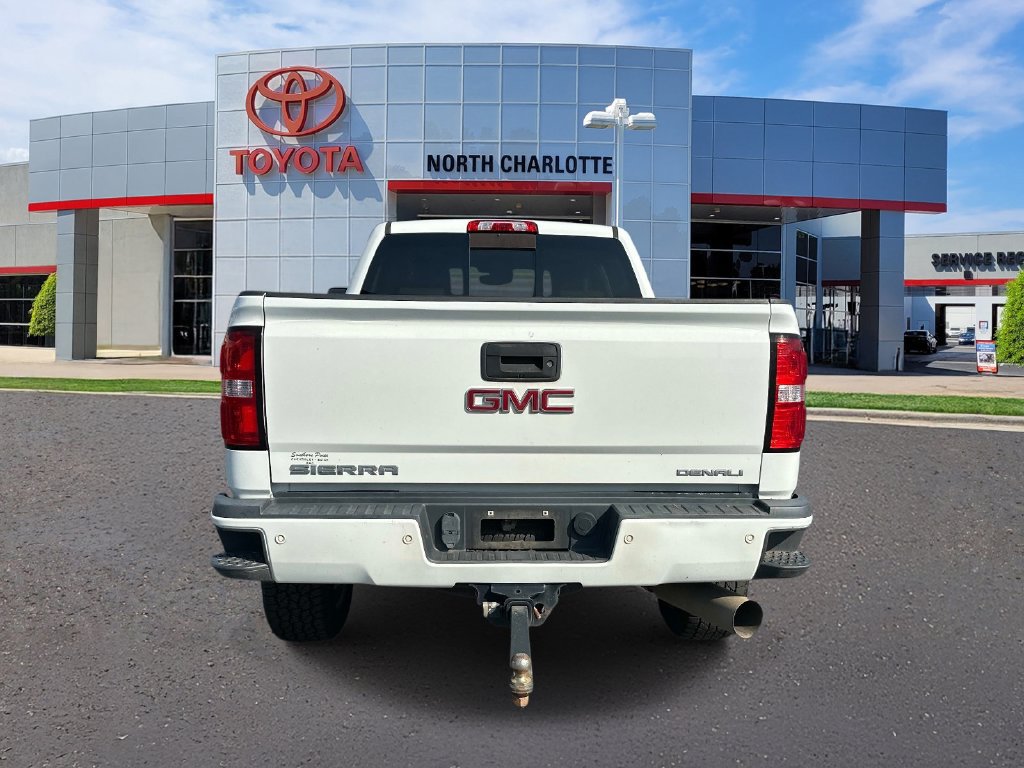 Used 2017 GMC Sierra 2500 Denali w/ Duramax Plus Package AWD/4WD image 6