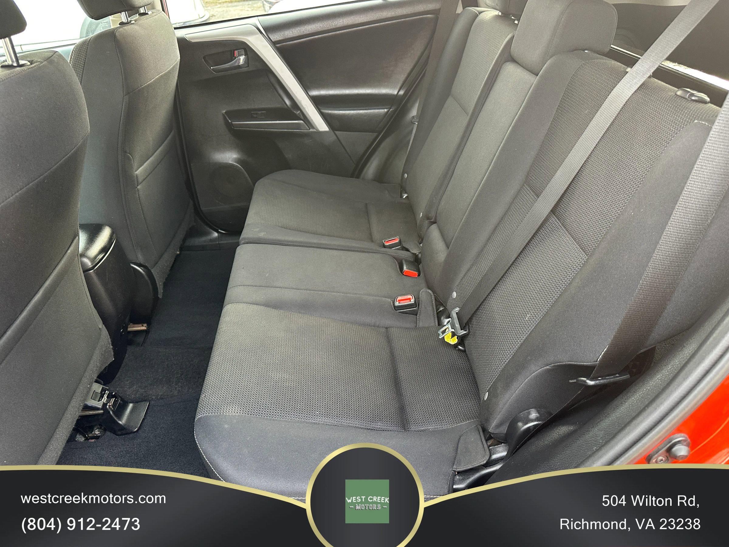 Used 2016 Toyota RAV4 XLE w/ Four Season Floor Mat Package image 14