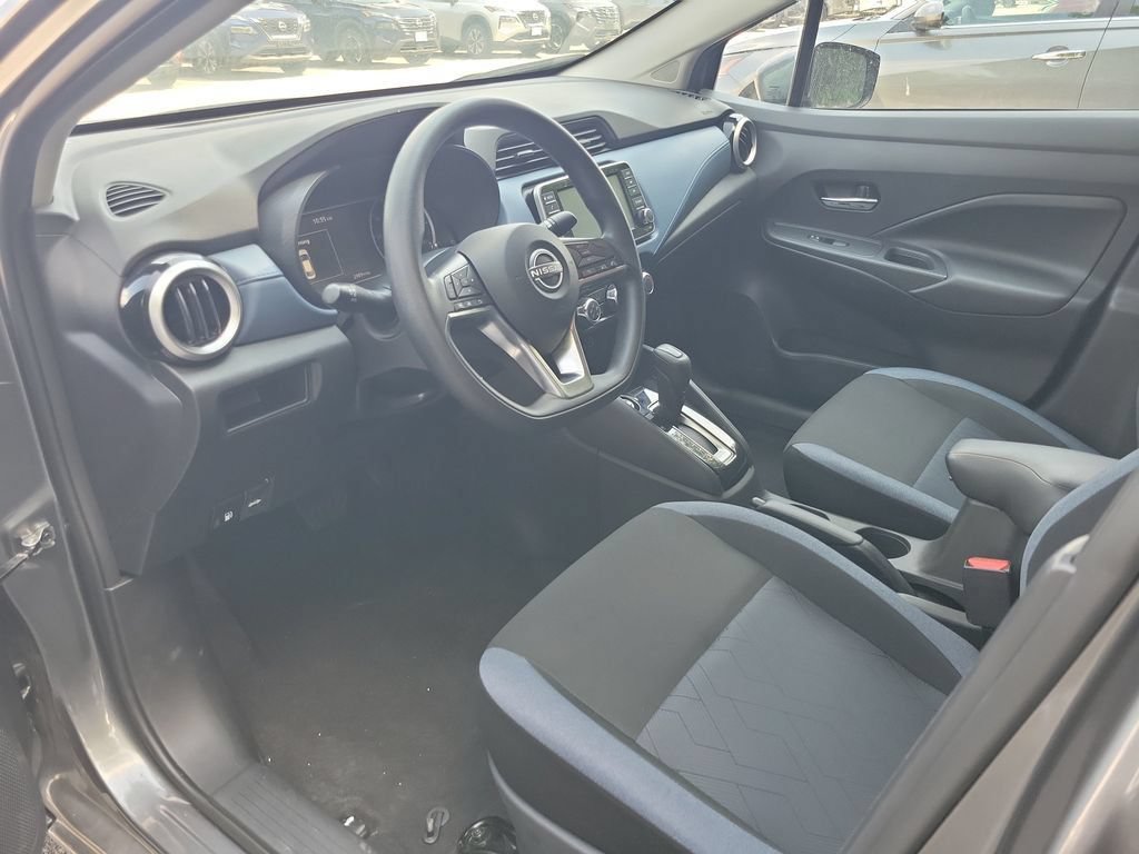 Used 2025 Nissan Versa SV w/ Trunk Package FWD image 7