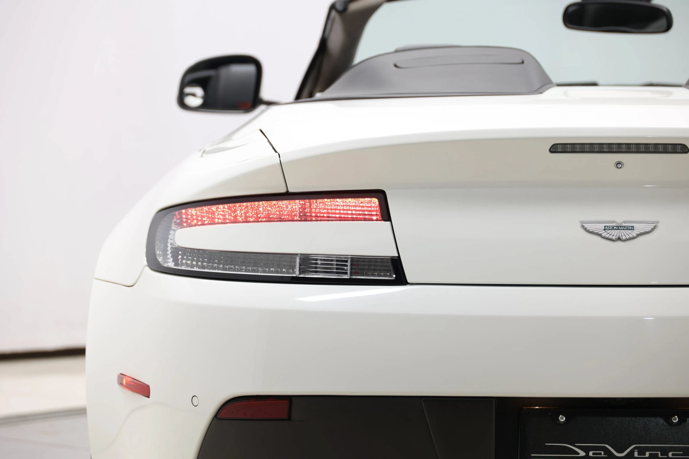 Used 2016 Aston Martin V8 Vantage GT RWD image 46