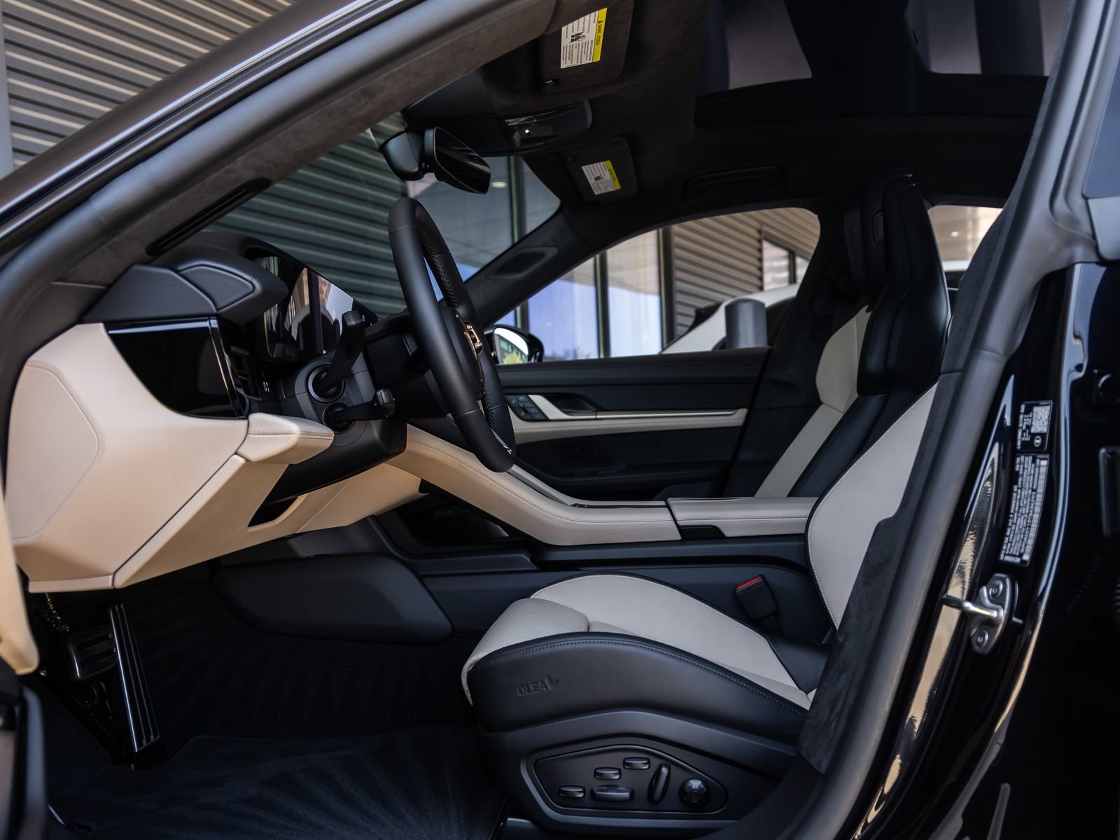 New 2026 Porsche Taycan GTS AWD/4WD image 27
