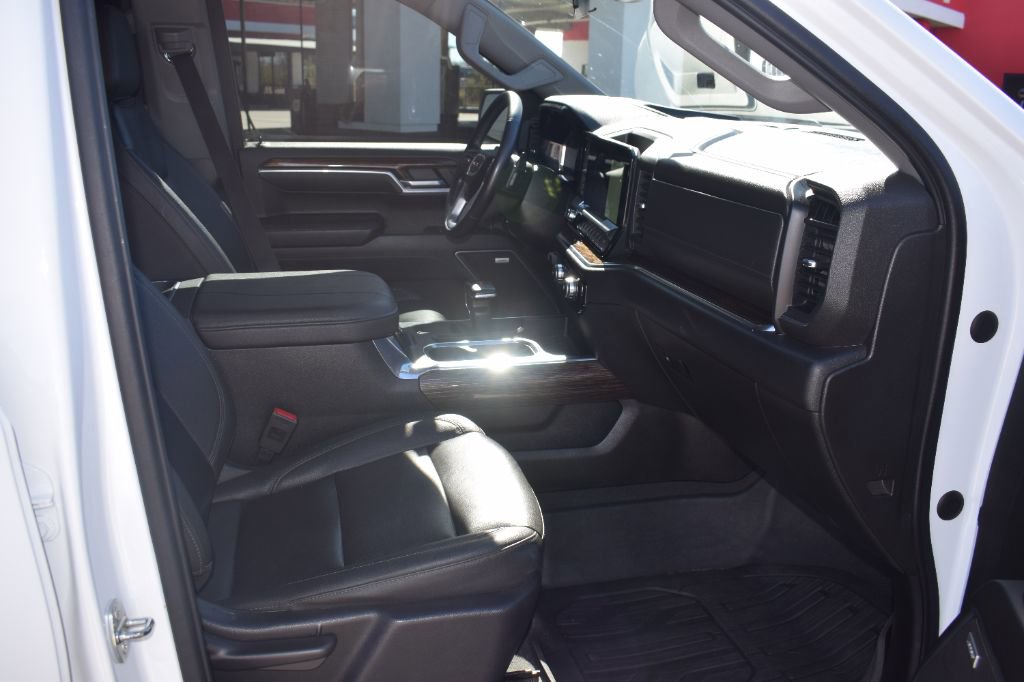 Used 2023 GMC Sierra 1500 Elevation w/ Elevation Premium Package image 13