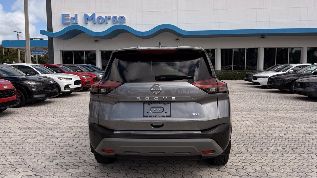 Used 2023 Nissan Rogue SV FWD image 11