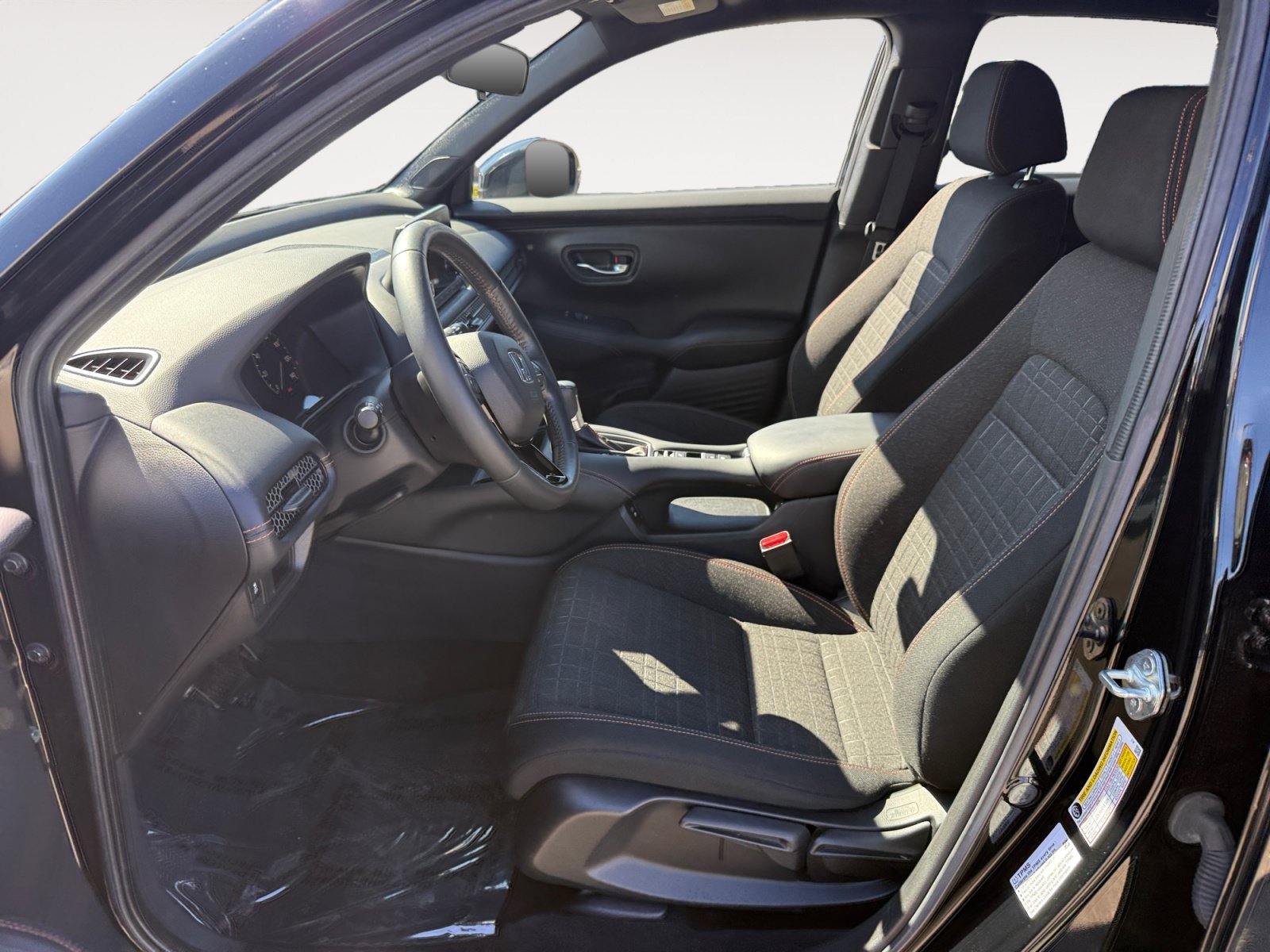 Used 2024 Honda HR-V Sport image 10