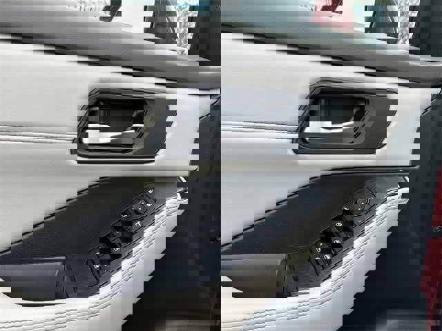 Used 2023 Nissan Rogue SV w/ SV Premium Package image 20