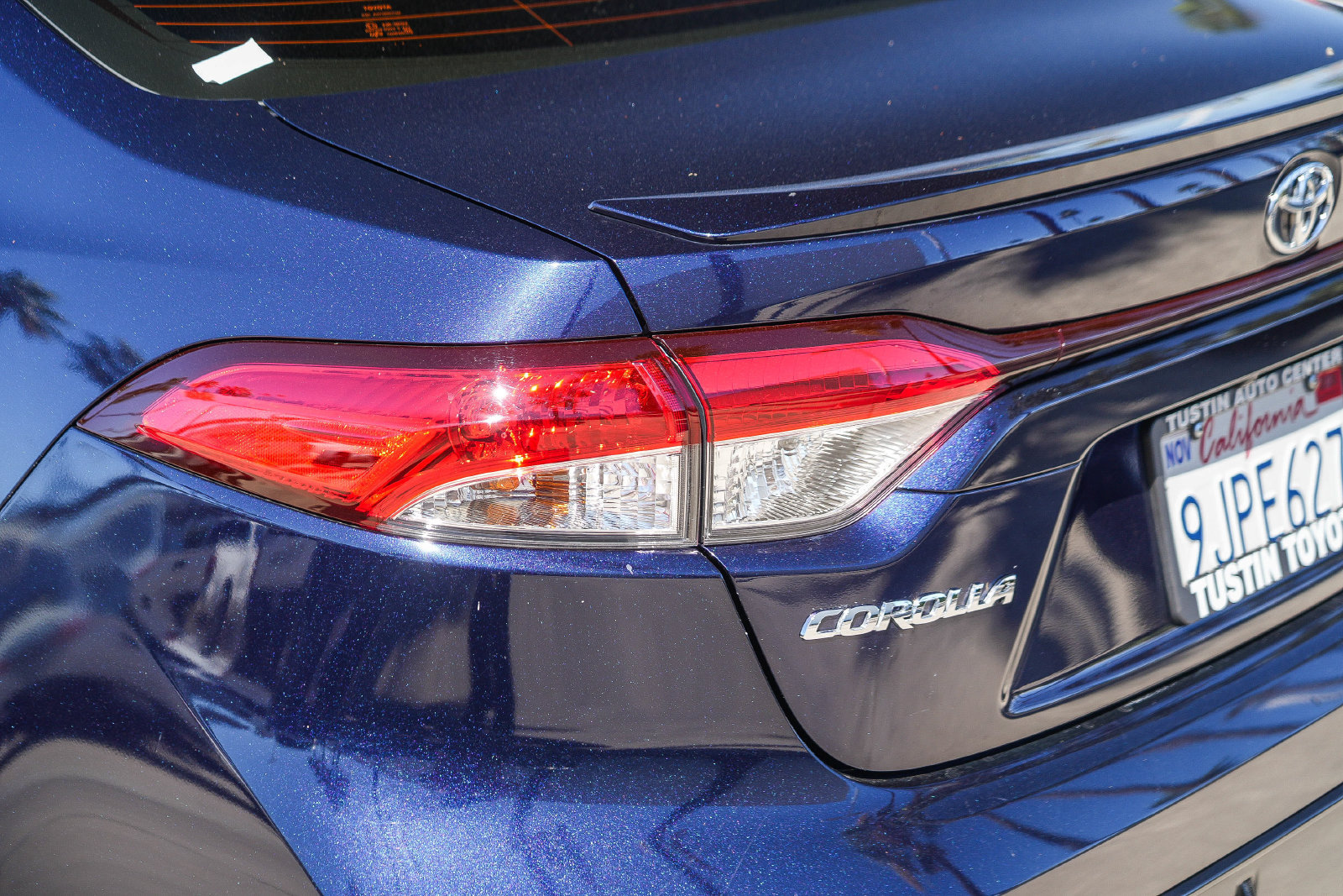 Certified 2024 Toyota Corolla SE w/ SE Premium Package FWD image 9