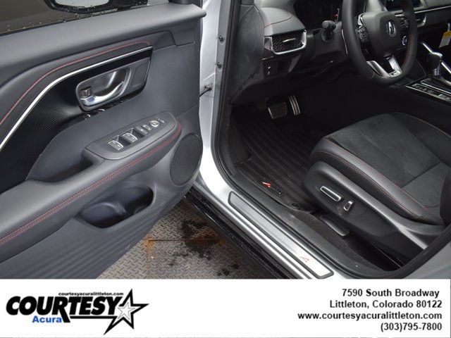 Used 2025 Acura ADX A-Spec AWD/4WD image 6