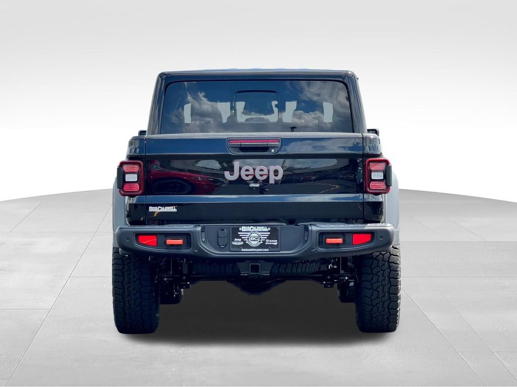 New 2026 Jeep Gladiator Mojave w/ Steel Bumper Group AWD/4WD image 6
