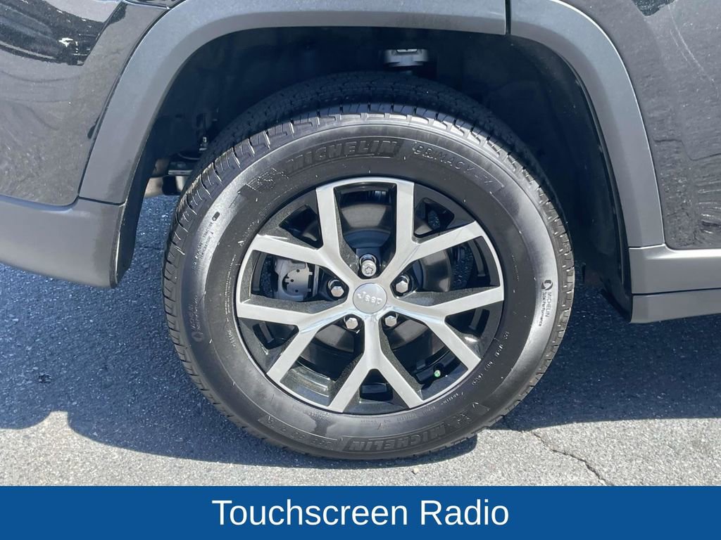 Certified 2025 Jeep Grand Cherokee Limited w/ Luxury Tech Group II image 14