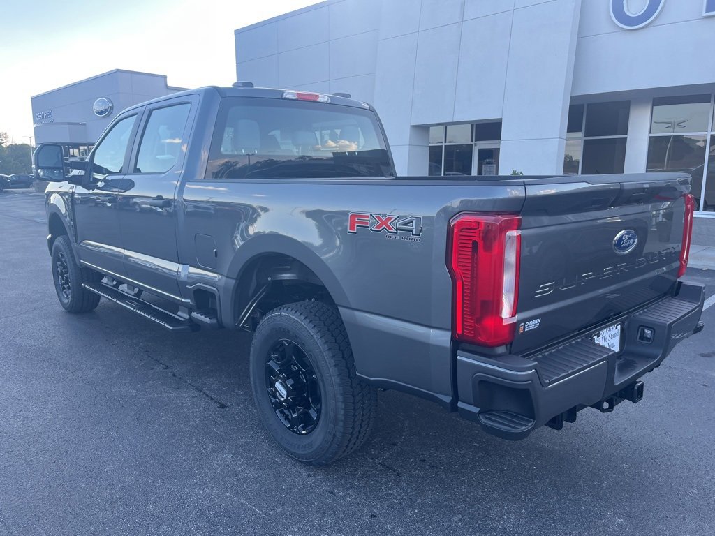 New 2026 Ford F250 XL image 3