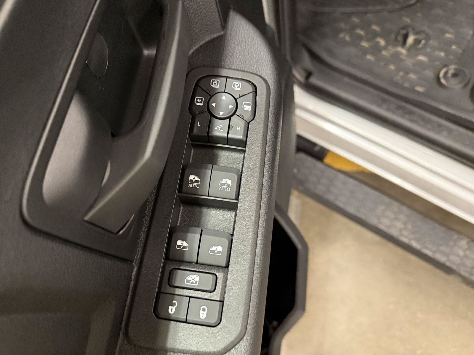 New 2026 RAM 2500 Tradesman AWD/4WD image 25