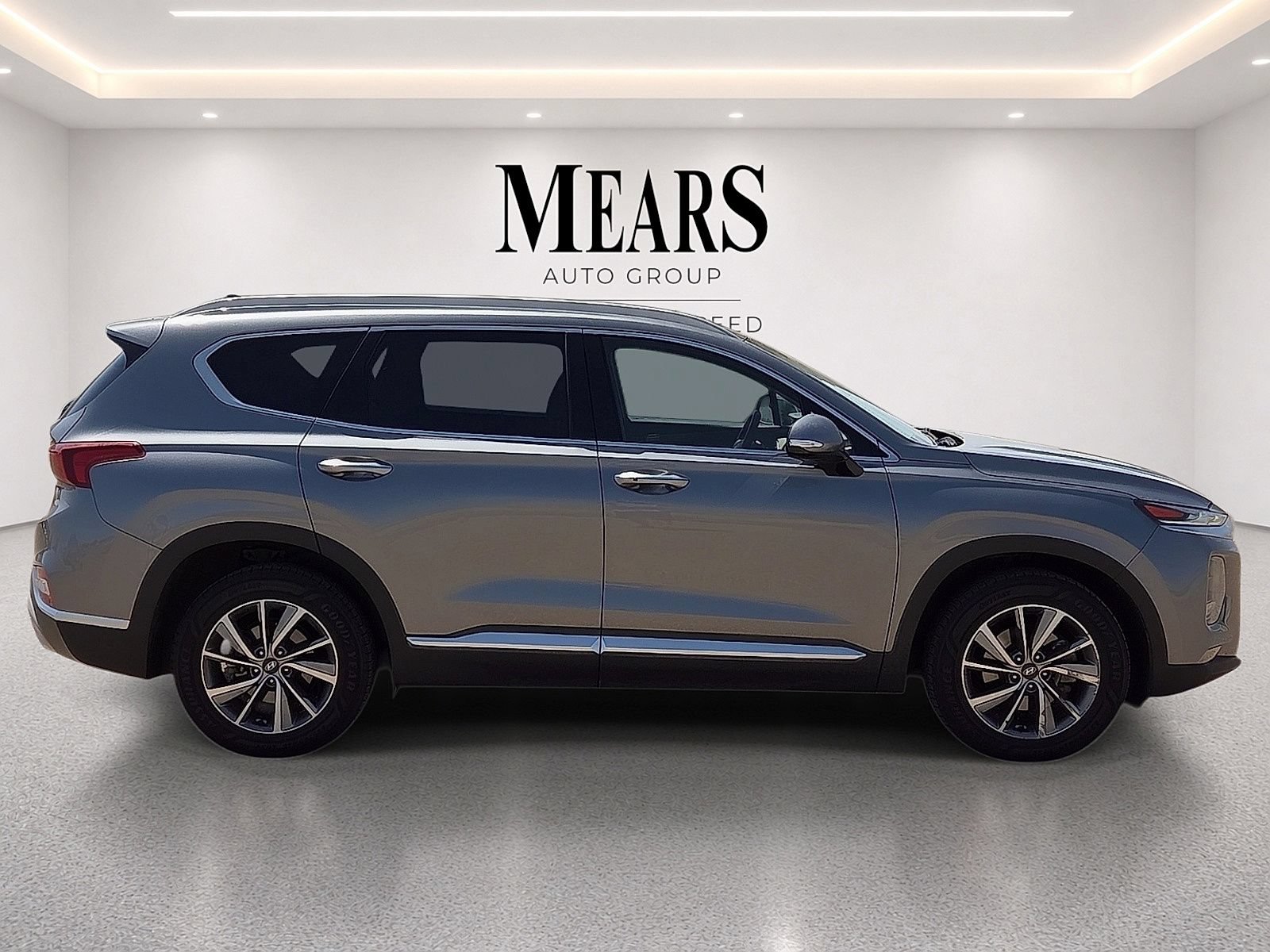 Used 2019 Hyundai Santa Fe Limited FWD image 6