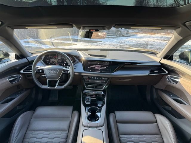Used 2023 Audi e-tron GT Premium Plus w/ Performance Package image 16