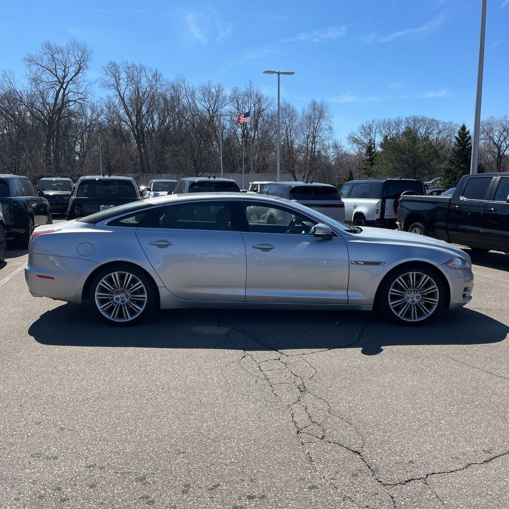 Used 2015 Jaguar XJ L Portfolio image 3