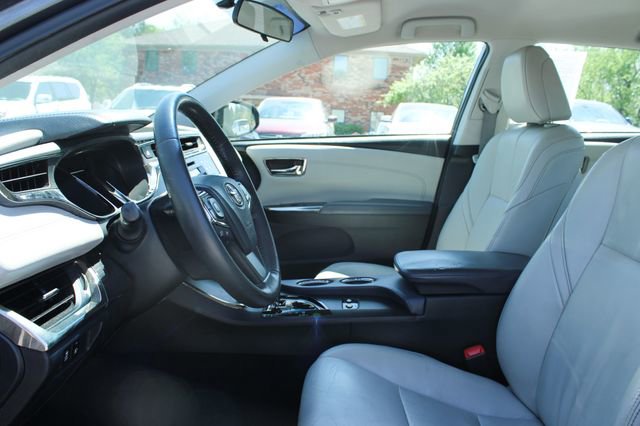 Used 2013 Toyota Avalon XLE FWD image 12