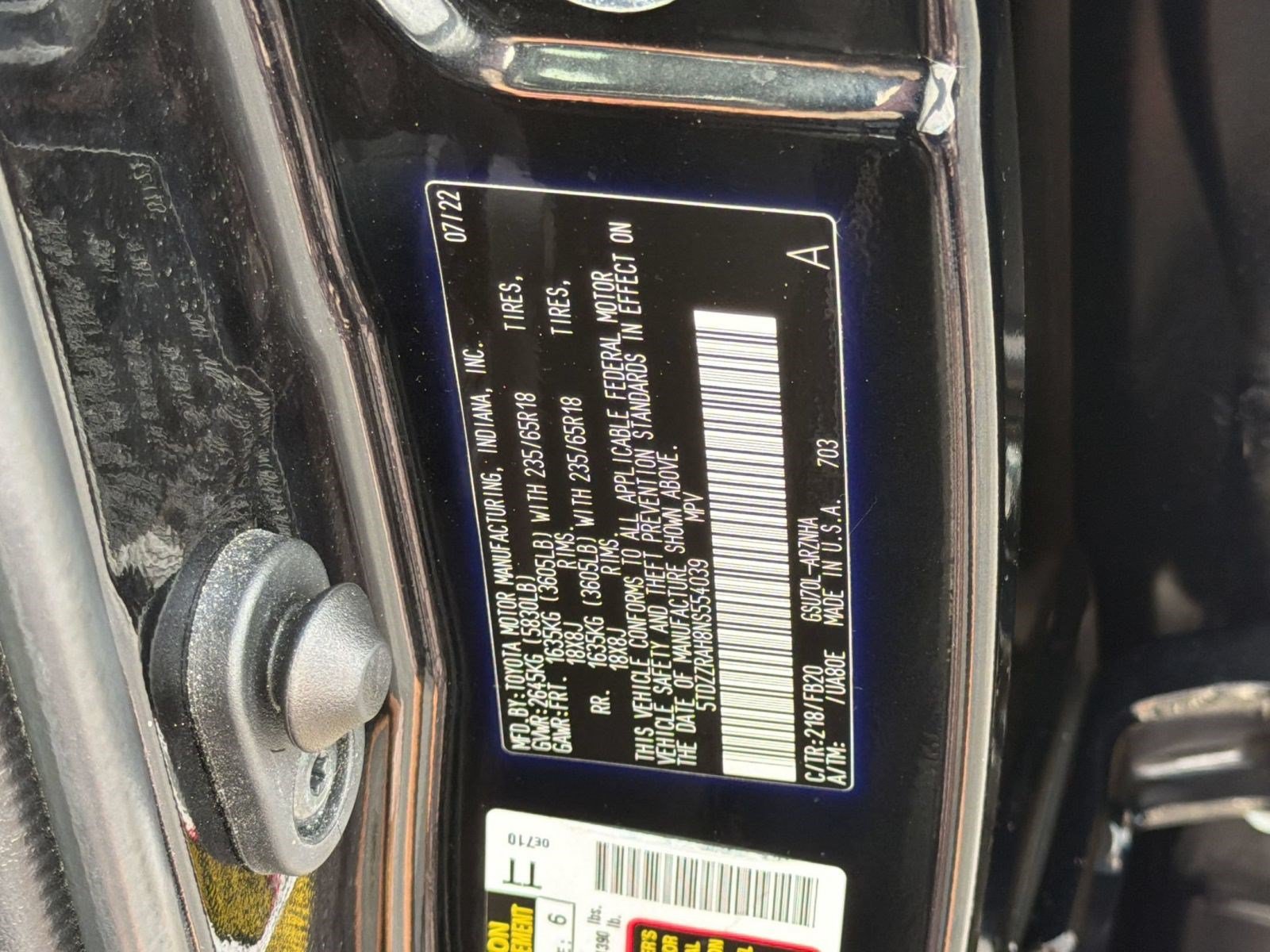 Used 2022 Toyota Highlander LE FWD image 28