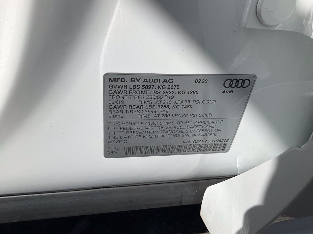Used 2020 Audi Q5 e Premium w/ Convenience Package AWD/4WD image 23