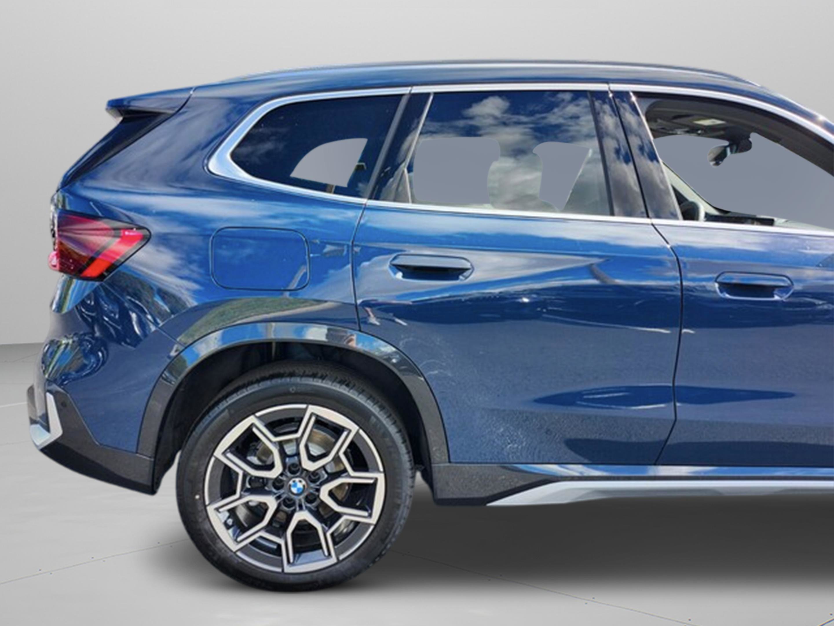 New 2026 BMW X1 xDrive28i w/ Technology Package AWD/4WD image 36