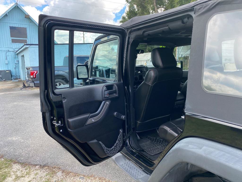 Used 2011 Jeep Wrangler Unlimited Sport AWD/4WD image 15