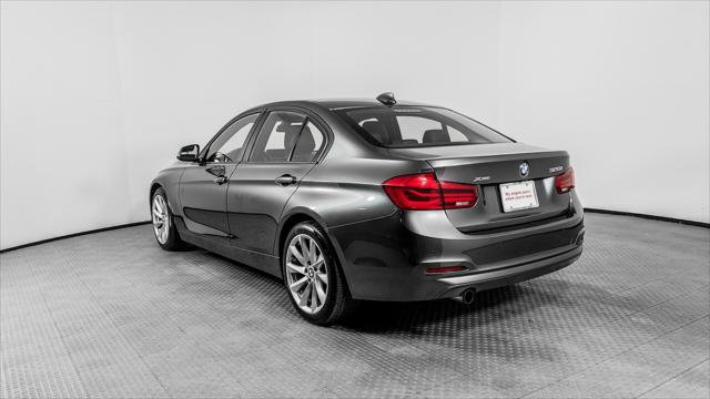 Used 2016 BMW 320i xDrive Sedan w/ Sport Package AWD/4WD image 4
