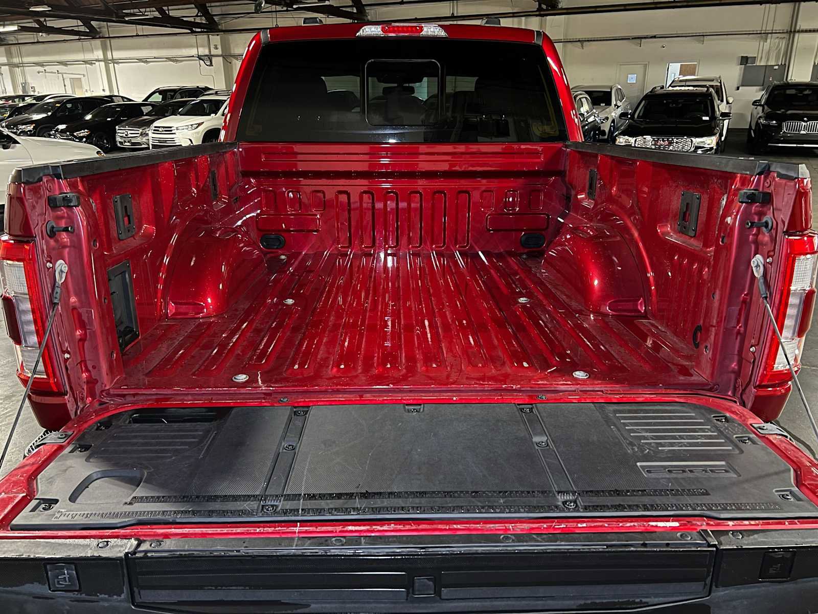 Used 2022 Ford F150 Platinum w/ Trailer Tow Package image 19