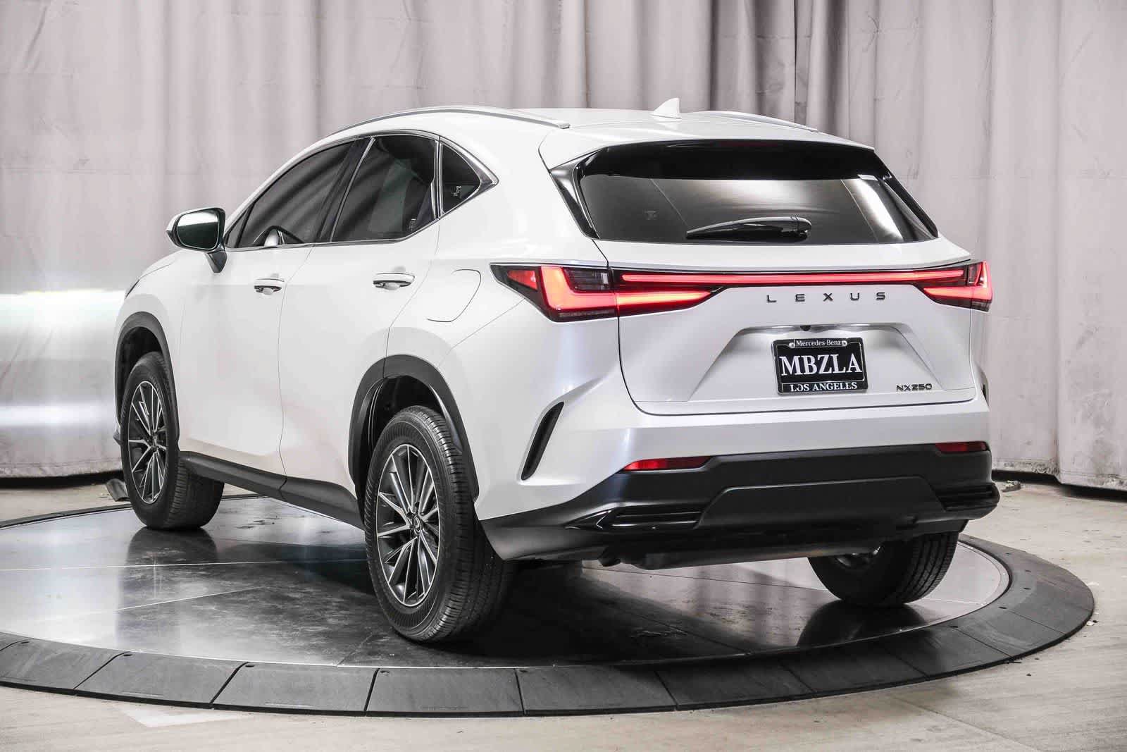 Used 2024 Lexus NX 250 FWD video 2
