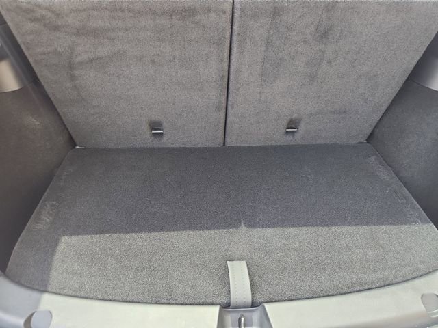 Used 2025 Tesla Model Y Long Range AWD/4WD image 25