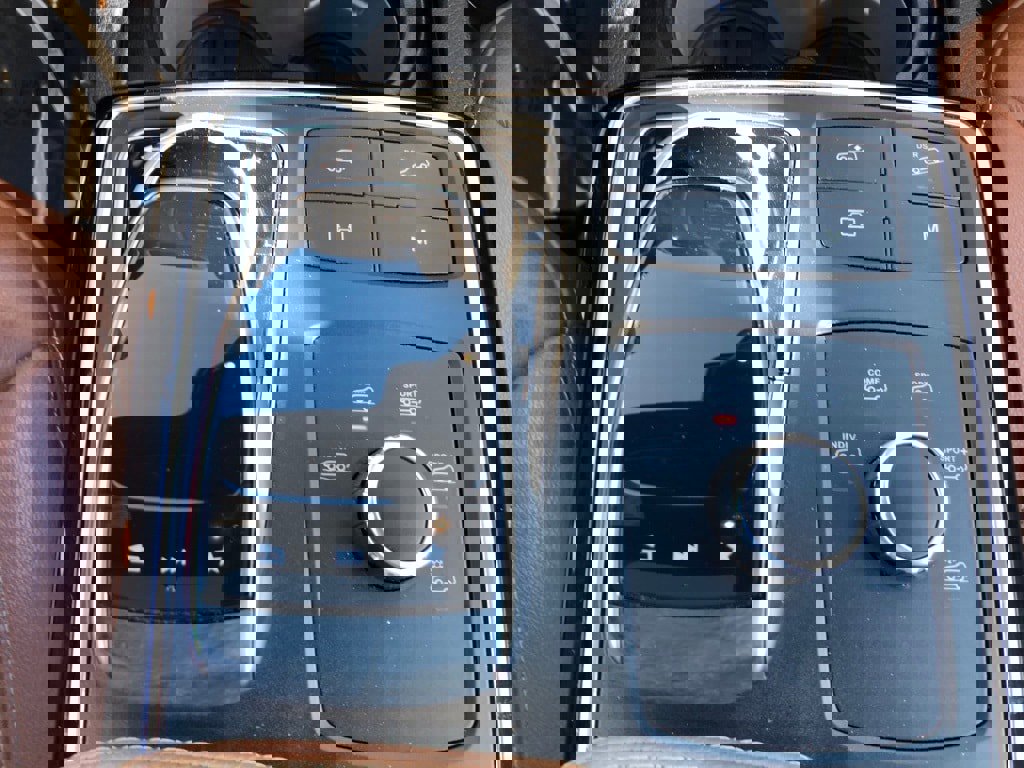 Used 2018 Mercedes-Benz GLE 43 AMG 4MATIC Coupe w/ Parking Assist Package image 32