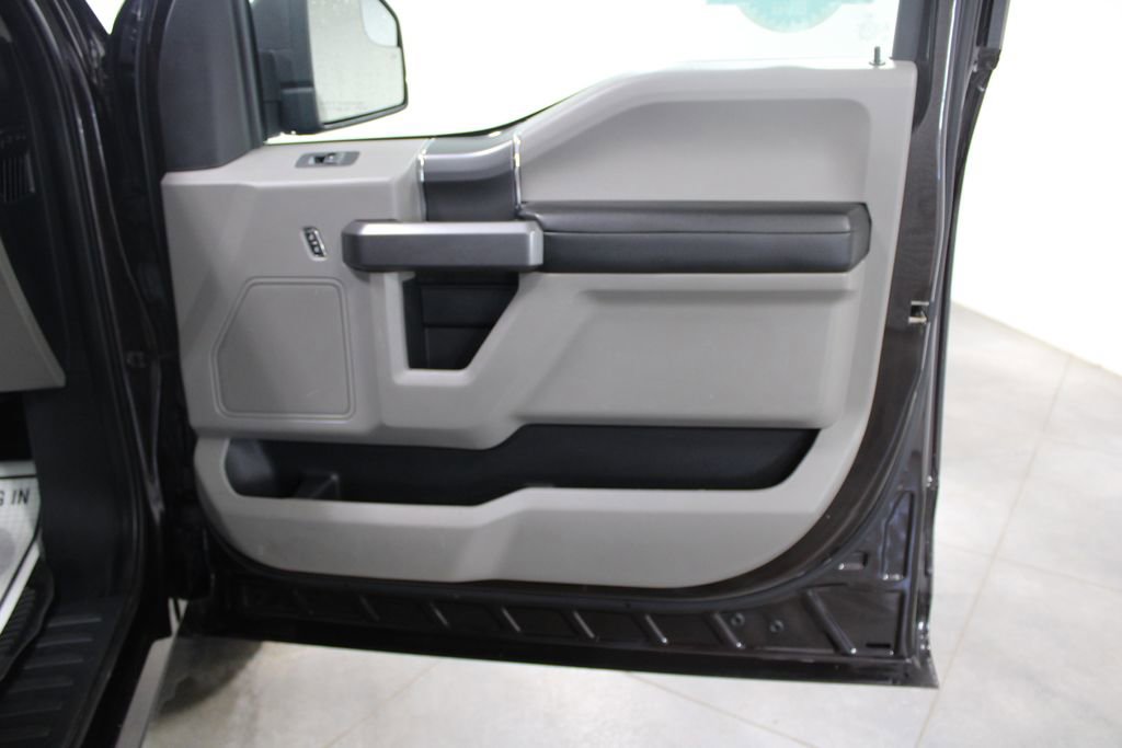 Used 2019 Ford F150 XLT w/ Equipment Group 302A Luxury image 31