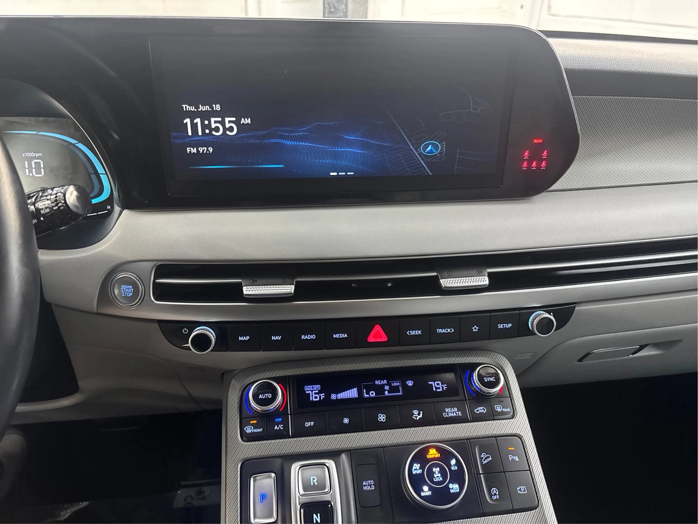 Used 2024 Hyundai Palisade SEL AWD/4WD image 19